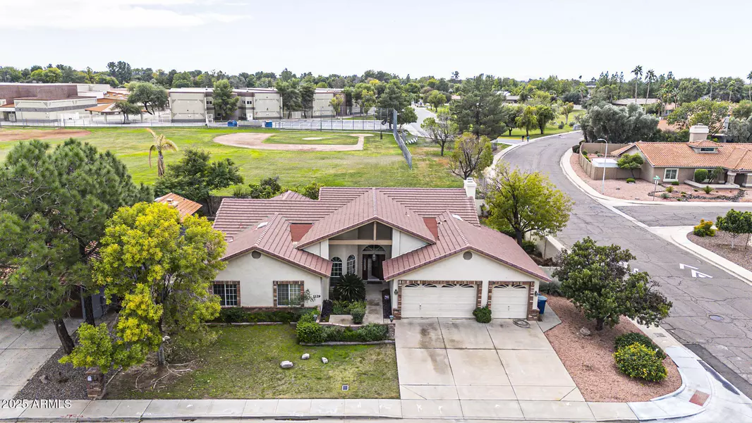 1129 E KNIGHT Lane, Tempe, AZ 85284