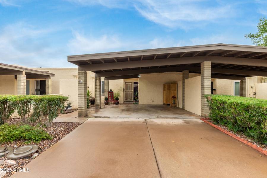 21 W Casa Hermosa Drive, Phoenix, AZ 85021