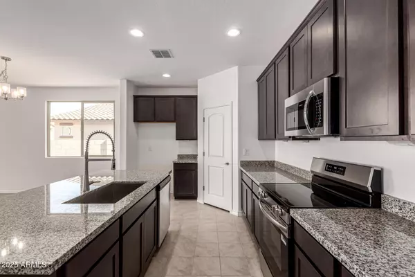 Buckeye, AZ 85326,24250 W HILTON Avenue