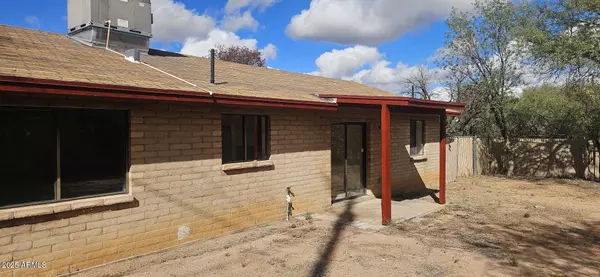 Rio Rico, AZ 85648,895 VIA ESMERALDA --