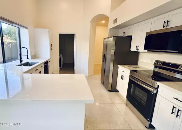 Scottsdale, AZ 85260,9714 E CAMINO DEL SANTO --