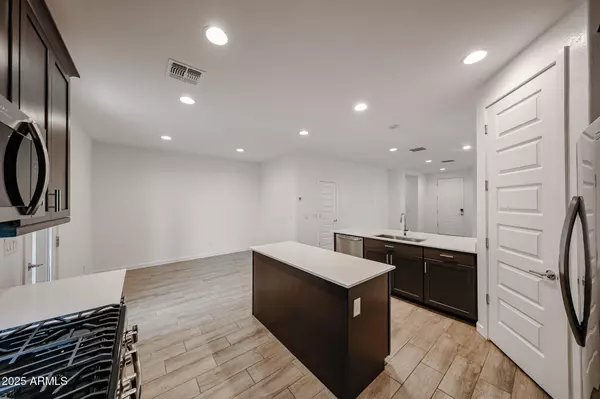 Glendale, AZ 85307,12526 W MORTEN Avenue