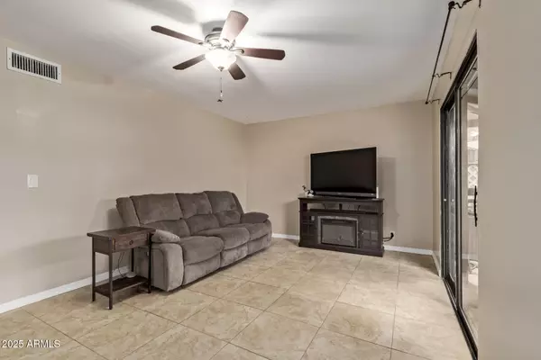 Chandler, AZ 85225,286 W PALOMINO Drive #85