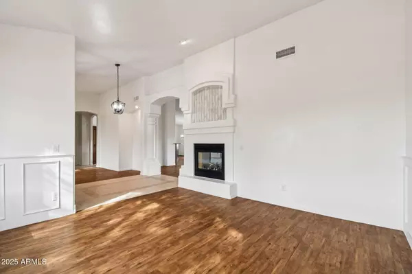 Phoenix, AZ 85086,512 E JORDON Lane