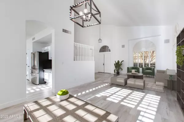 Phoenix, AZ 85022,1331 E VOLTAIRE Avenue