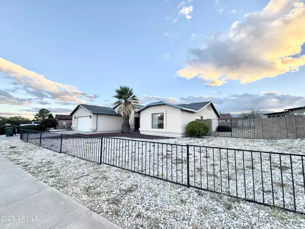 Sierra Vista, AZ 85635,4944 LA CANADA Drive