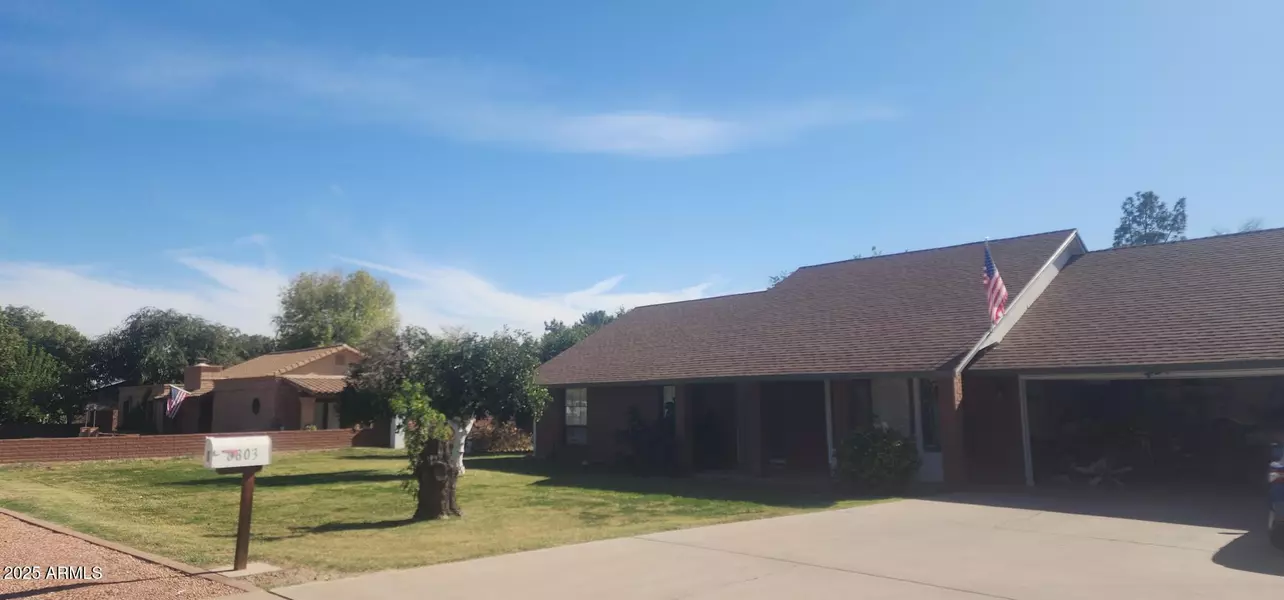 8803 W Christa Way, Tolleson, AZ 85353