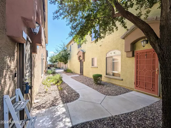 Phoenix, AZ 85022,2150 E BELL Road #1180