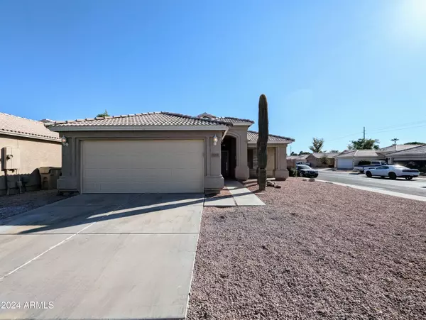 7059 W GARDENIA Avenue, Glendale, AZ 85303