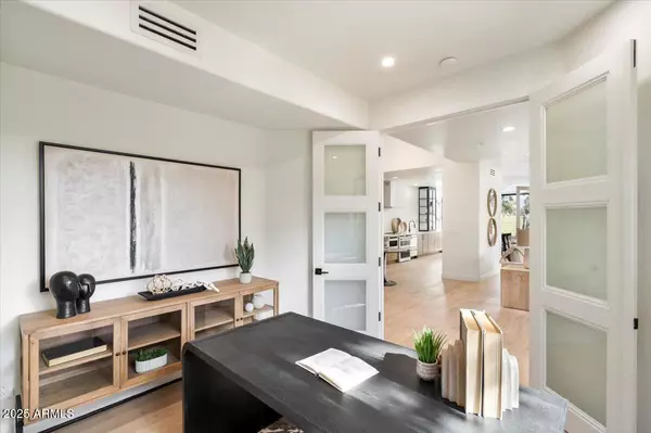 Scottsdale, AZ 85258,7400 E GAINEY CLUB Drive #109