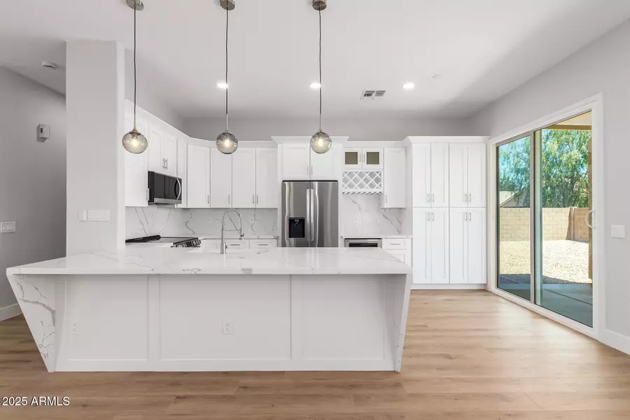 13711 W TARA Lane, Surprise, AZ 85374