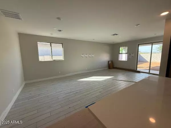 Surprise, AZ 85387,17048 W FETLOCK Trail