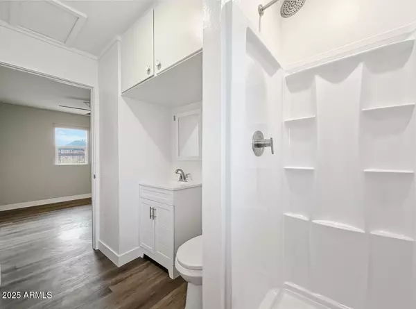 Phoenix, AZ 85020,513 E Hatcher Road #6