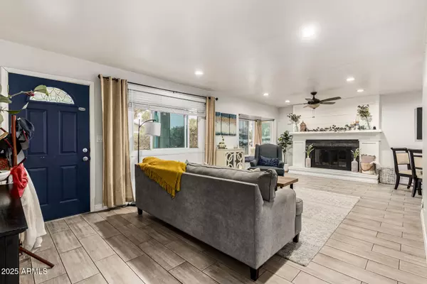 Phoenix, AZ 85029,3313 W SURREY Avenue