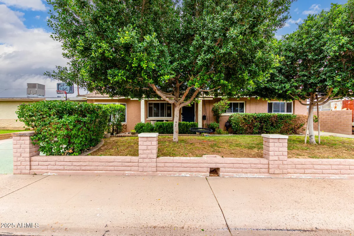 Phoenix, AZ 85029,3313 W SURREY Avenue