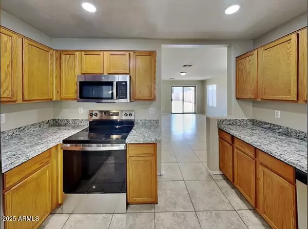 Phoenix, AZ 85043,8109 W WHYMAN Avenue