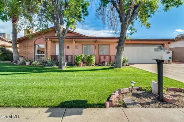 3527 W YUCCA Street, Phoenix, AZ 85029