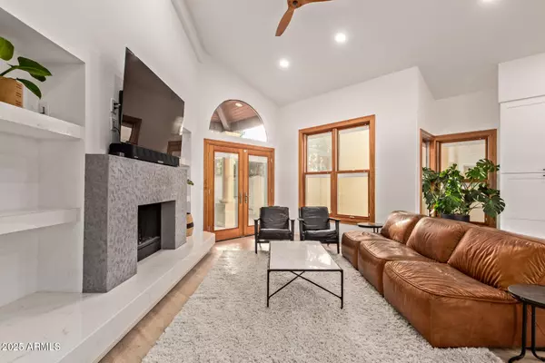 Phoenix, AZ 85044,5027 E LA MIRADA Way