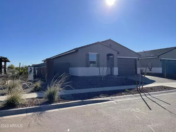 Surprise, AZ 85387,17401 W RED FOX Road