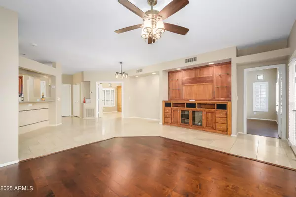 Scottsdale, AZ 85255,8880 E PARAISO Drive #223