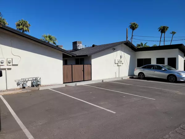 Scottsdale, AZ 85251,6713 E CHEERY LYNN Road #4