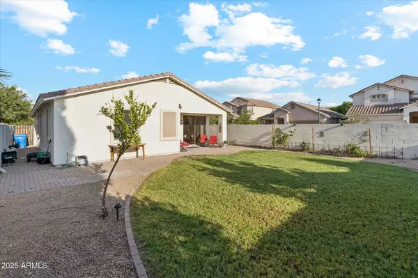 Phoenix, AZ 85042,6848 S 27TH Street