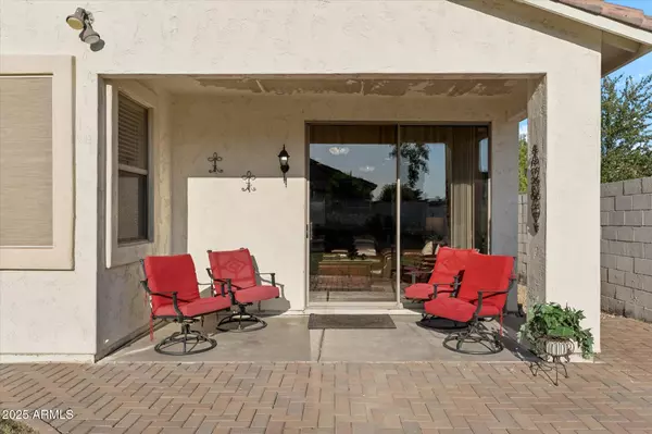 Phoenix, AZ 85042,6848 S 27TH Street