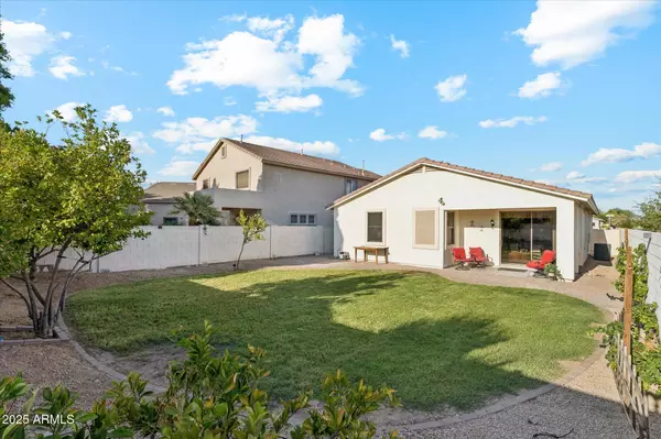 Phoenix, AZ 85042,6848 S 27TH Street