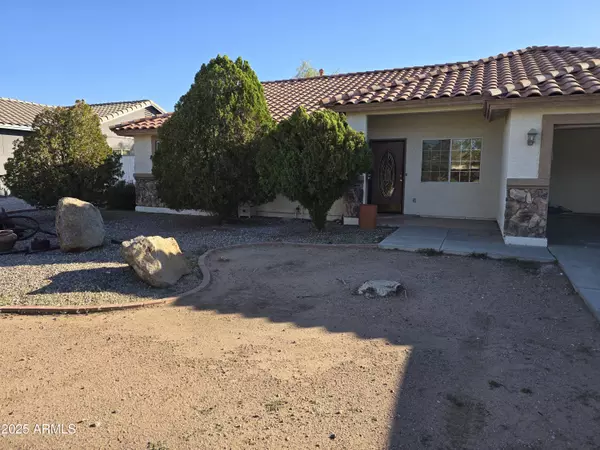 1443 W 14TH Avenue, Apache Junction, AZ 85120