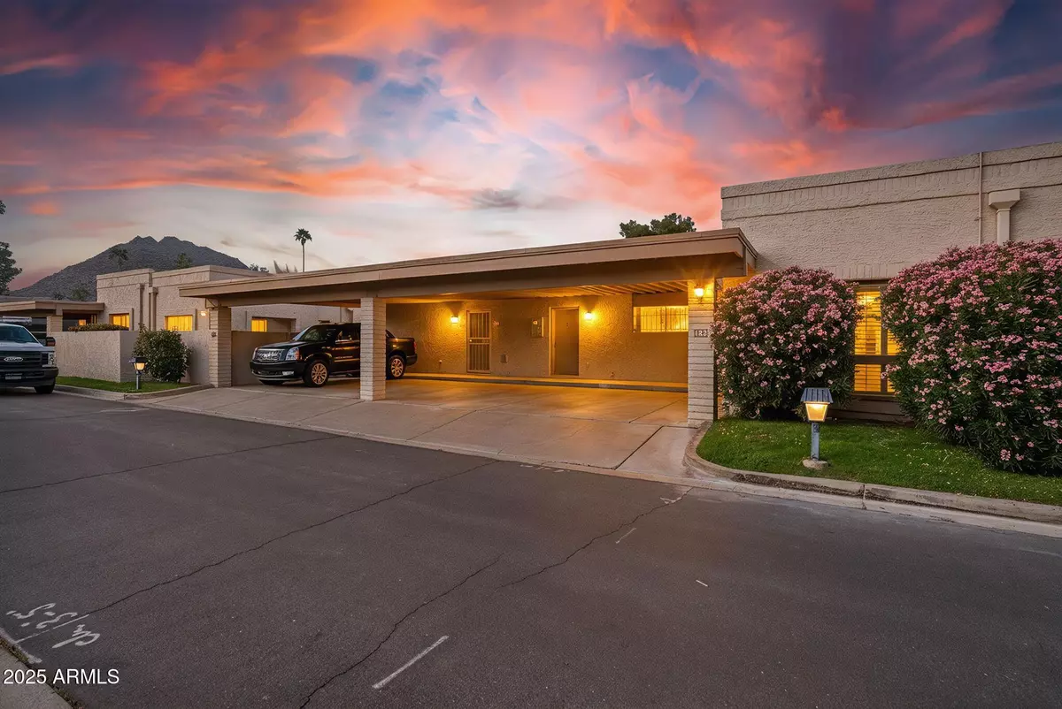 Scottsdale, AZ 85251,4525 N 66TH Street #122