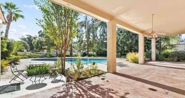 Phoenix, AZ 85023,911 W GLENEAGLES Drive