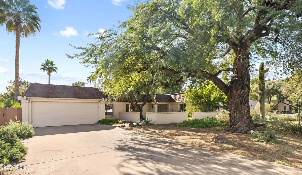 Phoenix, AZ 85023,911 W GLENEAGLES Drive