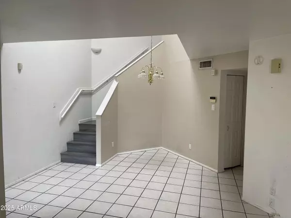 Phoenix, AZ 85053,4206 W CALAVAR Road