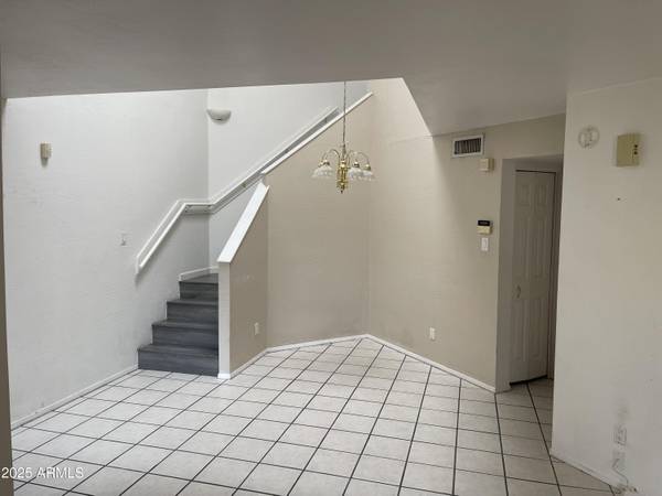 Phoenix, AZ 85053,4206 W CALAVAR Road