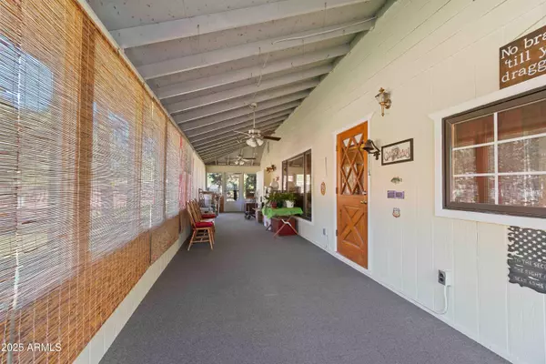 Overgaard, AZ 85933,2027 WILDERNESS Drive