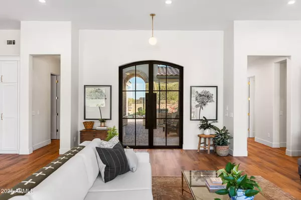 Mesa, AZ 85207,7426 E FOREST TRAIL Circle