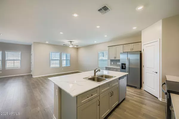 Maricopa, AZ 85138,36892 W Santa Maria Street