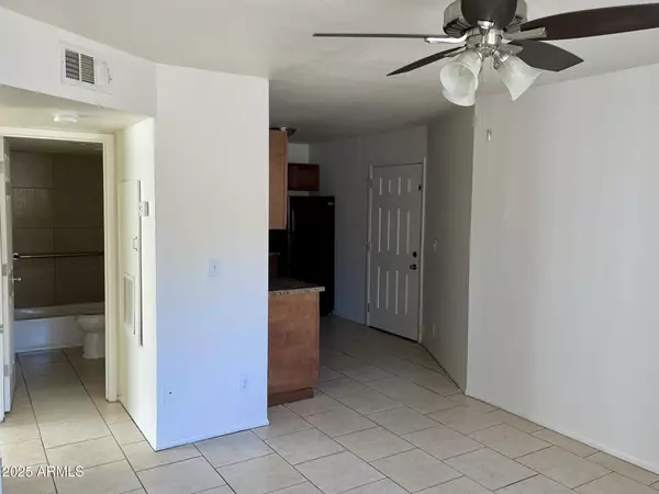 Phoenix, AZ 85015,2417 W Campbell Avenue #104