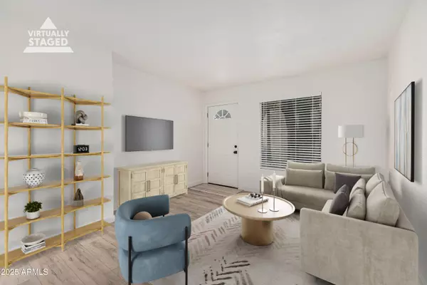 Phoenix, AZ 85032,2437 E TRACY Lane #4