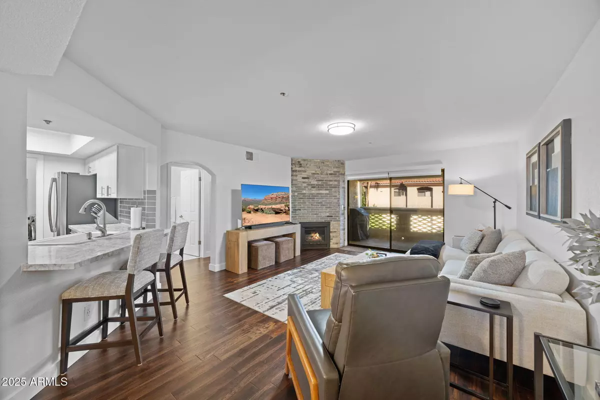 Phoenix, AZ 85018,5104 N 32ND Street #453