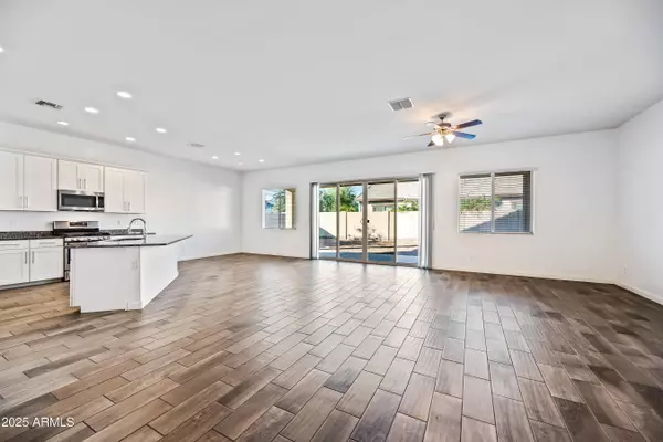 Queen Creek, AZ 85142,19250 E CARRIAGE Way