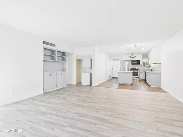 6501 N 17th Avenue #208, Phoenix, AZ 85015