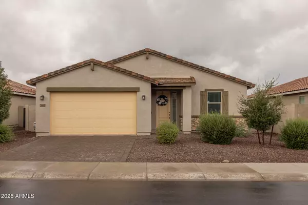 36810 N CAMARILLO Drive, San Tan Valley, AZ 85140
