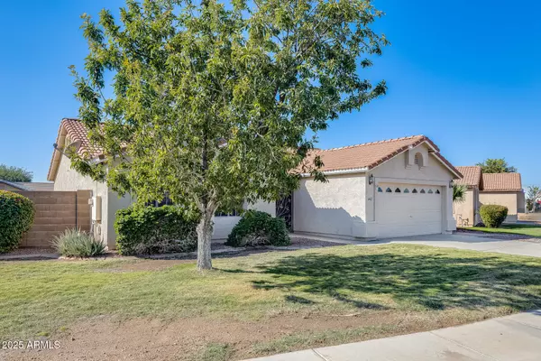 Apache Junction, AZ 85120,642 S THUNDERBIRD Drive