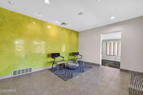 Phoenix, AZ 85016,3527 N 24TH Street