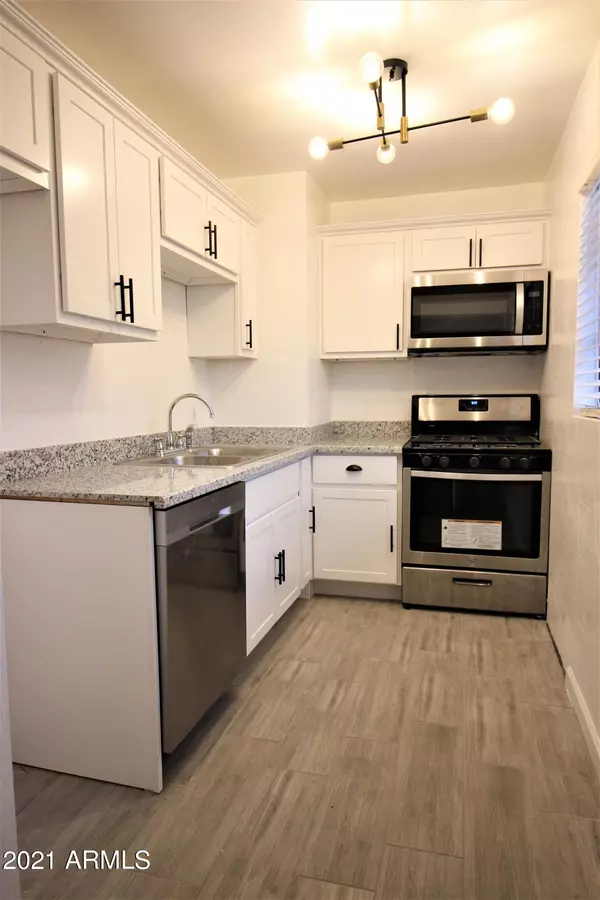 Phoenix, AZ 85018,3247 N 40th Street #B