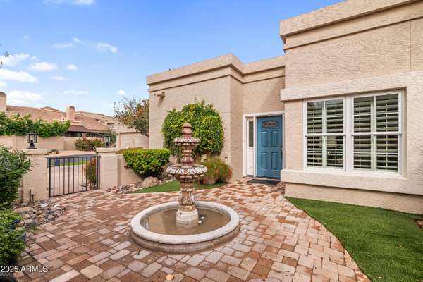 Scottsdale, AZ 85251,8100 E CAMELBACK Road #158