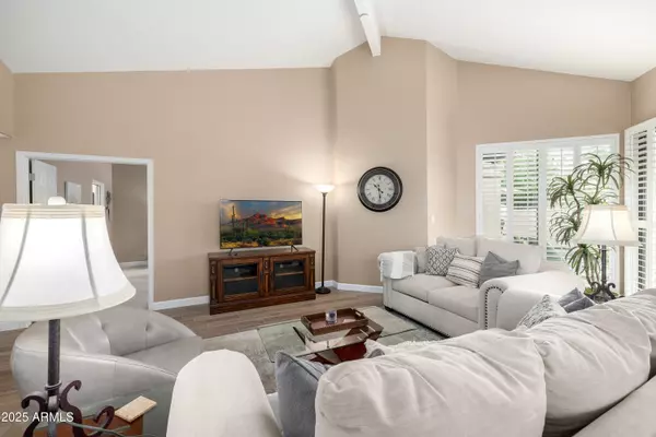 Phoenix, AZ 85028,4106 E LUPINE Avenue