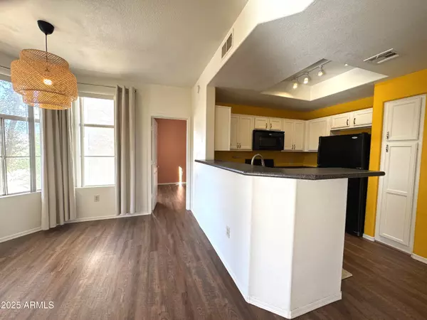 Phoenix, AZ 85048,3830 E LAKEWOOD Parkway E #2076