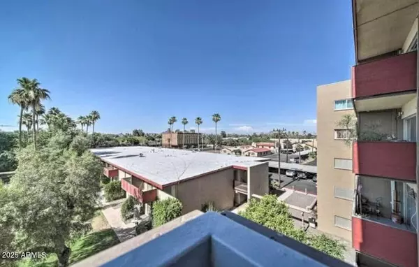 Phoenix, AZ 85012,353 E THOMAS Road #C404